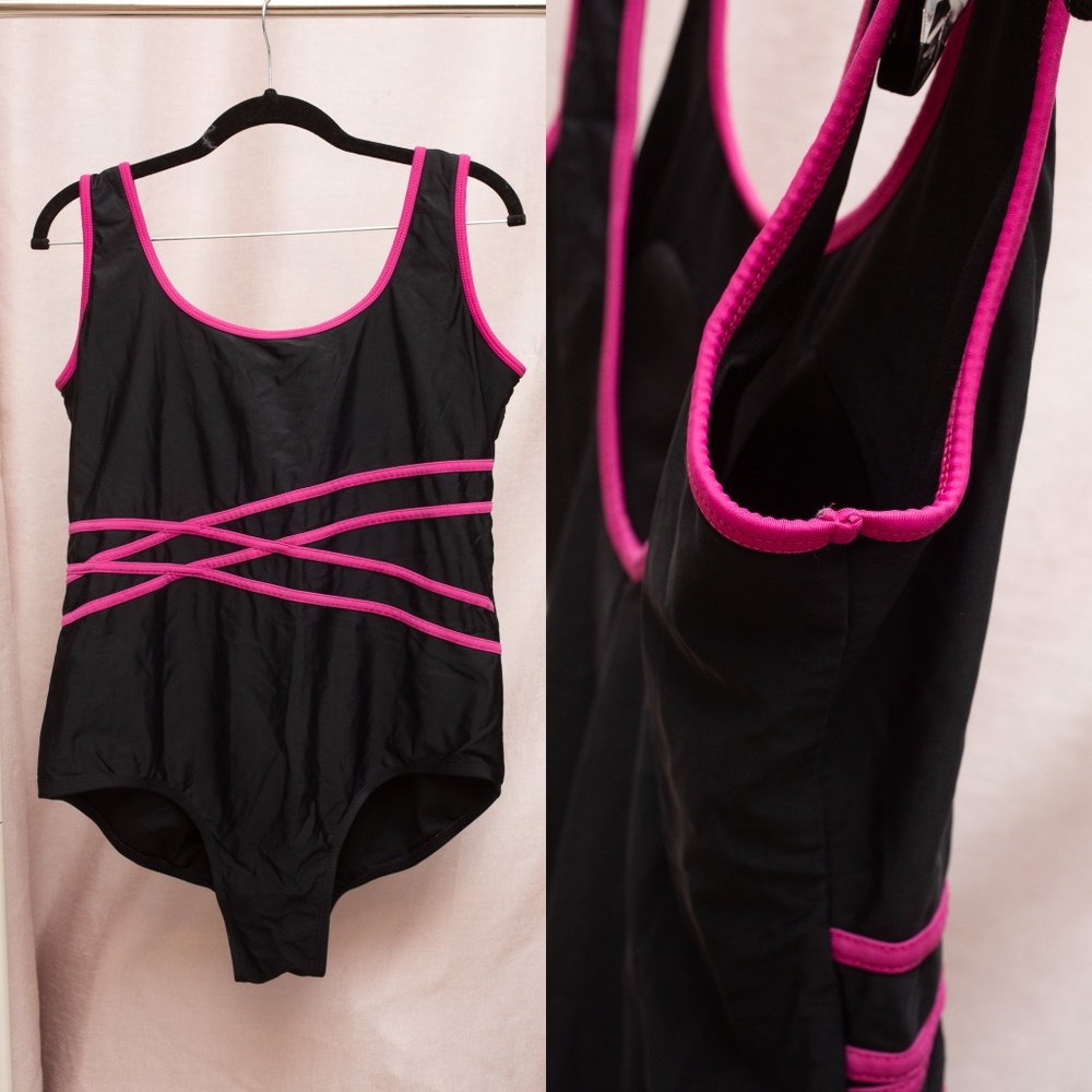 EUC Black w/ Hot Pink One Piece Swim Bathing Suit w/ Built in Bra Chest Support